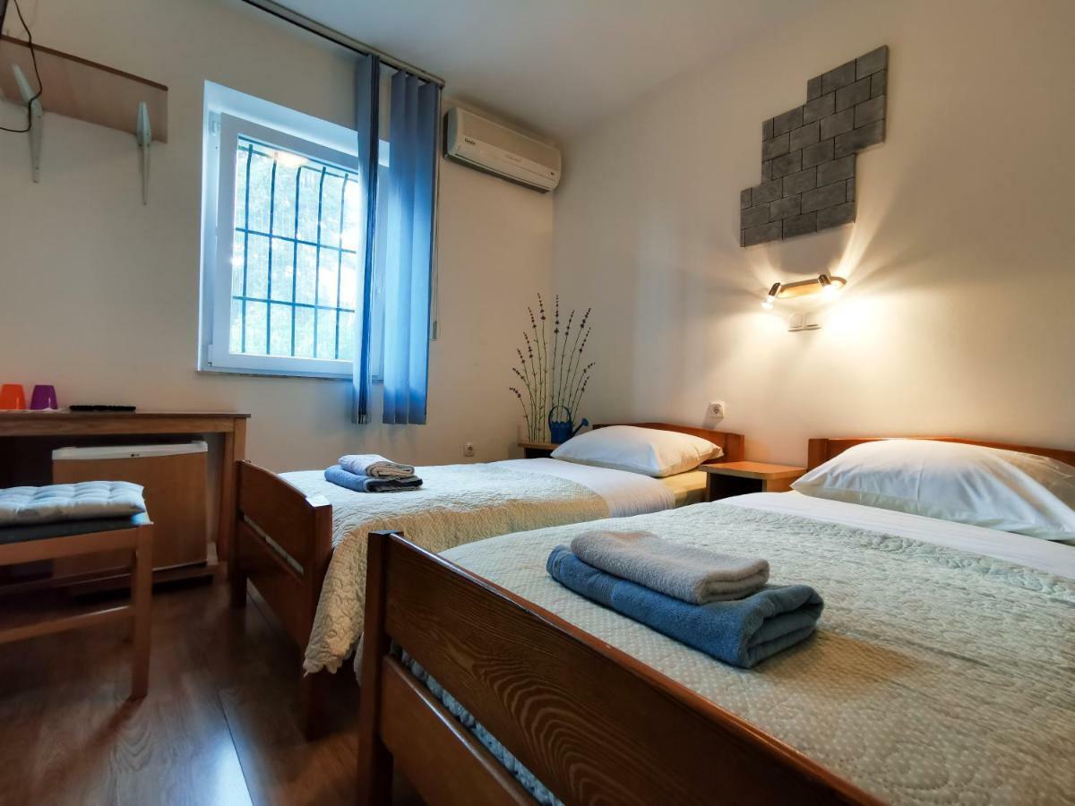 Guest House Il Giardino Duplancic Split Exterior foto