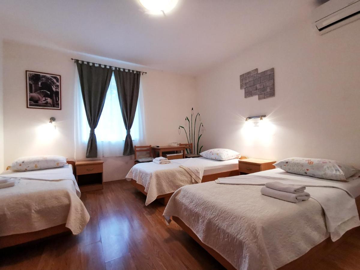 Guest House Il Giardino Duplancic Split Exterior foto